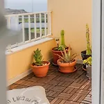 Nomad's Surf & Sunset Haven, 2 Bedrooms, Santa Cruz Silveira (Lisbon)