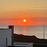 شقة Nomad's Surf & Sunset Haven, 2 Bedrooms, Santa Cruz *