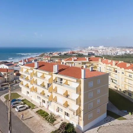 Nomad's Surf & Sunset Haven, 2 Bedrooms, Santa Cruz Silveira (Lisbon)