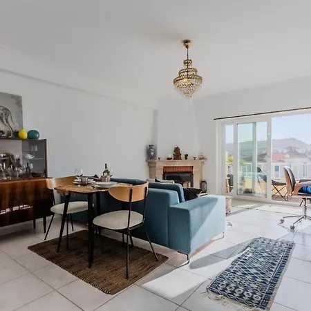 Nomad's Surf & Sunset Haven, 2 Bedrooms, Santa Cruz Silveira (Lisbon)