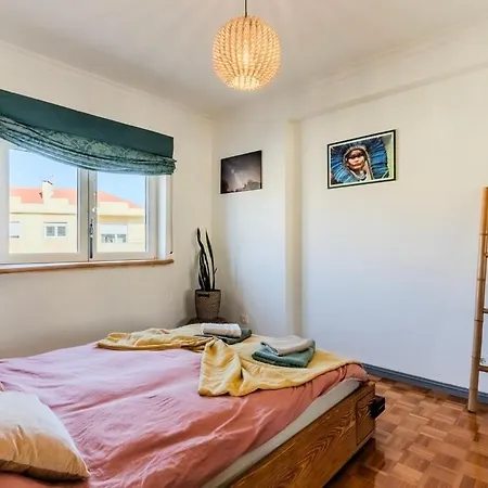 Nomad's Surf & Sunset Haven, 2 Bedrooms, Santa Cruz Silveira (Lisbon)