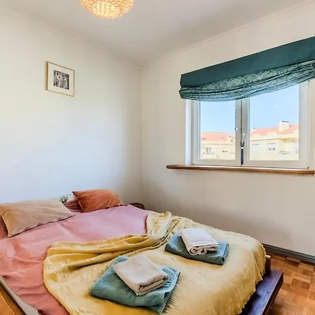 Nomad's Surf & Sunset Haven, 2 Bedrooms, Santa Cruz Silveira (Lisbon)