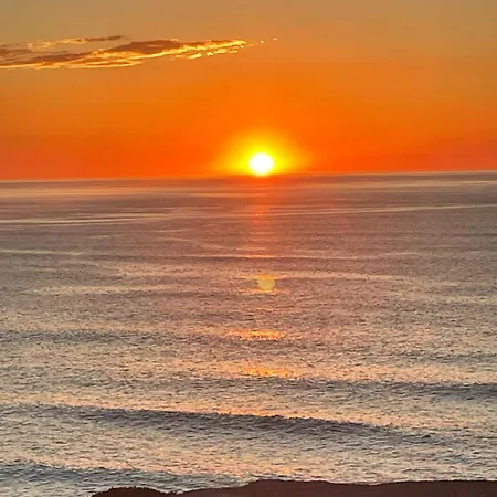 Nomad's Surf & Sunset Haven, 2 Bedrooms, Santa Cruz Apartament *