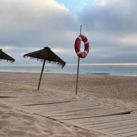 Appartamento Nomad's Surf & Sunset Haven, 2 Bedrooms, Santa Cruz Silveira (Lisbon)