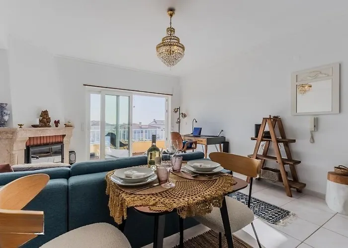Nomad's Surf & Sunset Haven, 2 Bedrooms, Santa Cruz * Silveira (Lisbon)