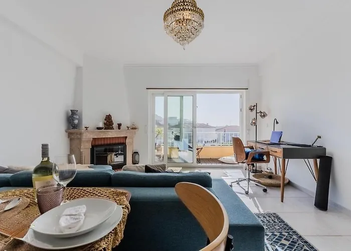 Nomad's Surf & Sunset Haven, 2 Bedrooms, Santa Cruz شقة Silveira (Lisbon)